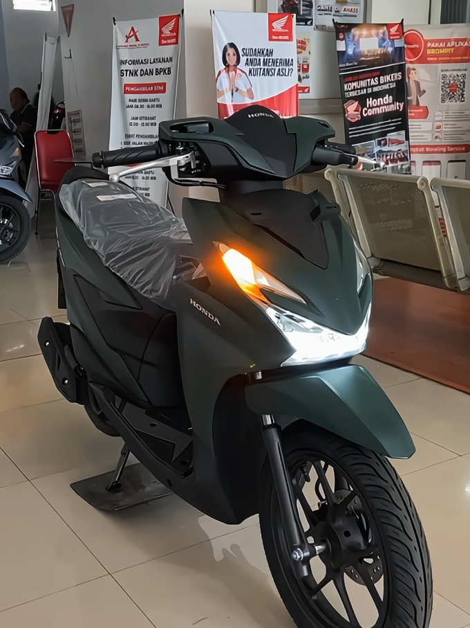 DP 500 saja sudah bisa bawa pulang New Honda beat deluxe smart key 🤩  ✅persyaratan foto KTP sama KK  ✅hanya melayani wilayah Surabaya Sidoarjo Gresik  ✅cash/ kredit  ✅tukar tambah dengan motor lama all merek  buat yang mau bertanya seputar Promo honda bisa langsung hubungi  ☎️ 083847451263 feri #honda #hondasurabaya #hondaterdekat #surabaya #beat #beatdeluxe #beatnew #beat2025 #beatterbaru #masukberandafyp #fypシ゚ 