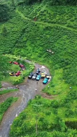 🤩🤩 #kebuntehkemuning #kemuning #jeepkemuning #offroadkemuning #jeeptawangmangu #wisatakemuning #karanganyar24jam #nature 