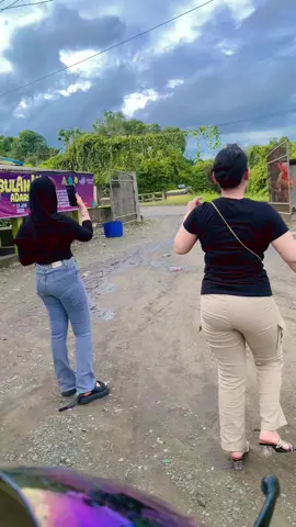 Salah tingkah ratu kita tatamu acil ida🤣#simpangwaraadarosite #sandradewiviral #ratusandra #artissimpangwara#tabalongtanjungkalsel #lewatberandafyp #fypシ゚viral🖤tiktok #fypシ #fypシ゚ 