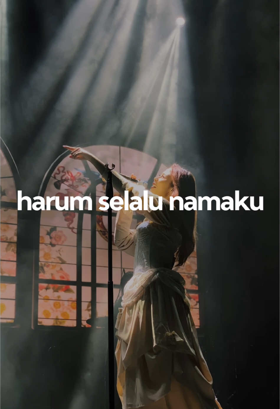 @nadin⋆.ೃ࿔*:･ #berpayungtuhan #nadinamizah #jogja #fyp #xyzbca  