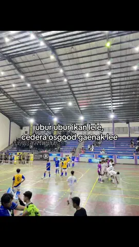 ga keliatan, tapi kena benturan sakit banget #iniarda #fyp #futsal #futsalplayer 