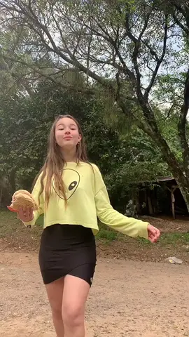 Boom diaah😉✨🌞!!! . . . . . . #fyyy #dancinhatiktok #tiktokviral #carolinydreher #heydreher 