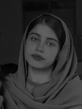 sambhal kar chalta hun  ✌️@earnwithhaya3    #officalsarah08 #trending #video #foryou #foryoupage #fyp 