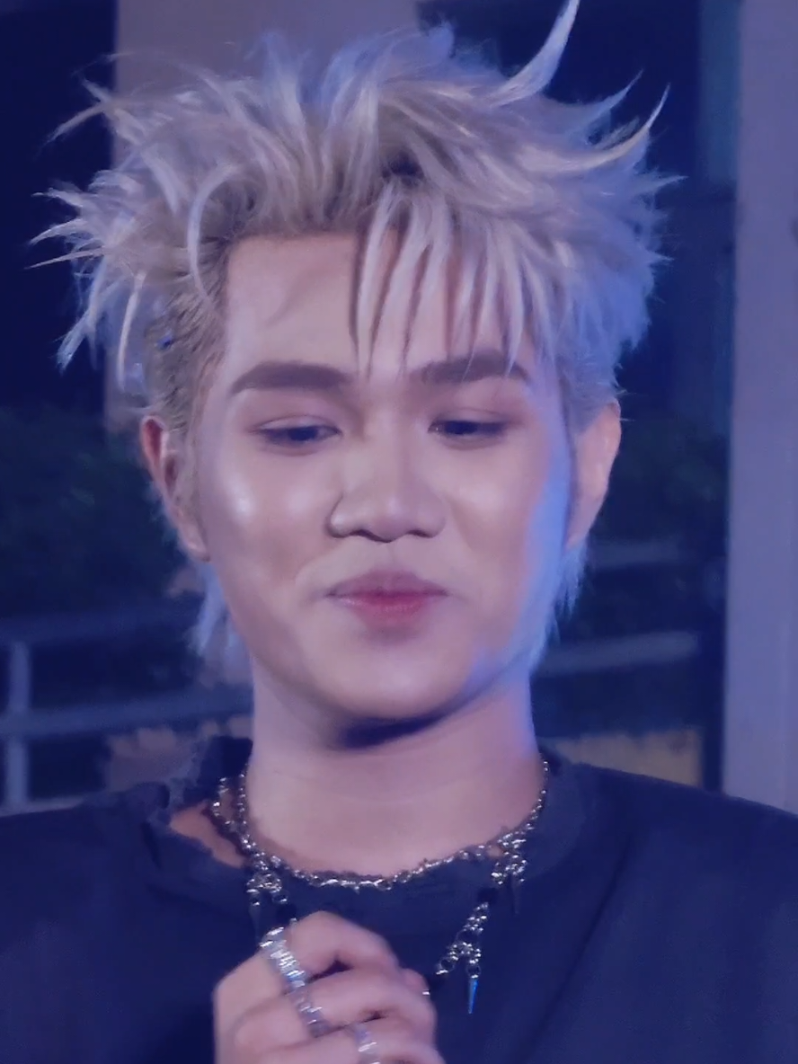 Mùng 3 nhớ đôi mắt nhìn cột điện cũng tình của Duy 🙉🙉 #captainboy #fancam #hoangducduy #fypシ 