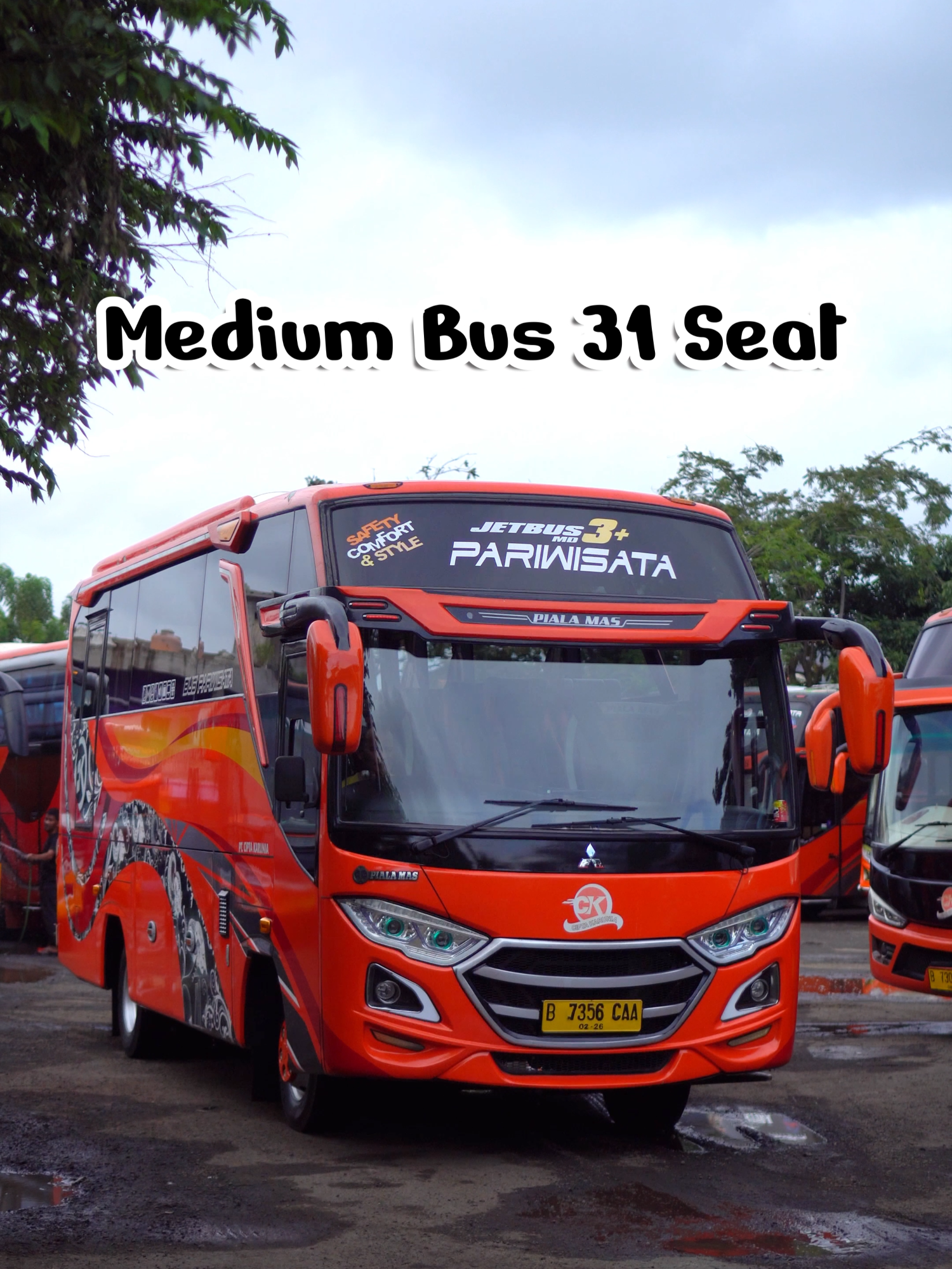 MEDIUM BUS 31 SEAT Reservasi Bus WhatsApp: +62 819-7988-661 (Admin) Alamat: Jl. Halim Perdana Kusuma No.5, RT.001/RW.004, Jurumudi, Kec. Benda, Kota Tangerang, Banten 15126 #ciptakarunia #pociptakarunia #tour #transport #safetycomfortstyle #buspariwisata #buspariwisatajakarta #sahabatck #mediumbus