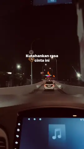 lagi musim ya?  #fyp #lyrics #lyricsvideo #kaumasihkekasihku #xybca 