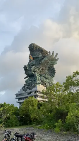 Jateng x Jatim x Bali 🥰 #bali #gwk #cbindonesia #herex #holiday #balinese #fypシ #cb 