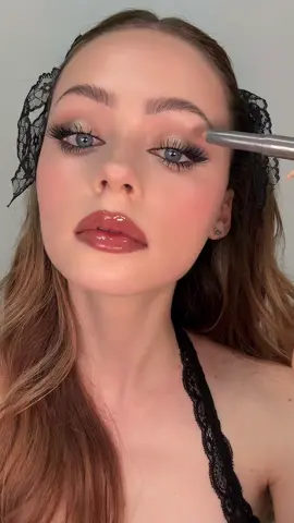 Dark Romantic Valentines Makeup ✨🖤  #darkfeminine #ValentinesDay #darkmakeup #trending #fypシ  