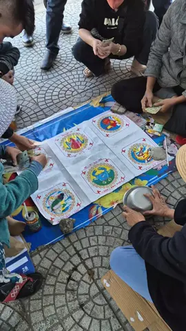 Chơi Bầu Cua Ngày Tết!!