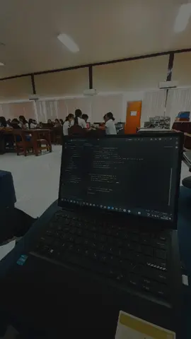 Don't give up, keep going✨️🫶🏼 . . . #college #fyppppppppppppppppppppppp #computerscience #fyp #bscs #bsit #programming #codingtok #firstyearstudent #university #collegelife #motivate #dontgiveup 