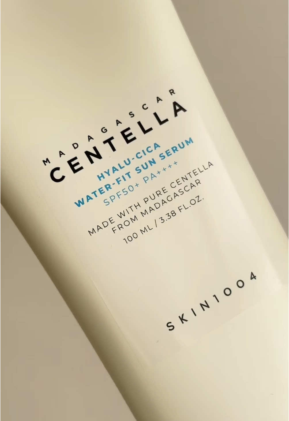 @SKIN1004 Official Madagascar Centella Hyalu-Cica Water-Fit Sun Serum SPF50+ PA++++ in JUMBO (100ml) because good SPF should never run out! 🩵✨ ✨ Lightweight & hydrating ✨ Zero white cast ✨ Seamless, dewy finish If you love SPF that feels like nothing on the skin but delivers intense hydration and protection, this one’s a must-try 🫶 @YesStyle @YesStyleInfluencers @skin1004_influencers  🛒 Available now on YesStyle! Plus you can use my reward code “𝐁𝐋𝐔𝐒𝐇𝐁𝐋𝐎𝐎𝐌𝟏𝟏” for extra savings 💖 . . *PR . . . #skin1004 #kbeauty #spfobsessed #sunscreen #skin1004sunscreen #koreanskincare #centella #yesstyle #madagascarcentella #glowingskin #dewysunscreen #hydratedskin #kbeautylover #glassskingoals #sunprotection #bestspf #lightweightspf #koreansunscreen #dewyandprotected #skincarefavorites #skincare #viralproducts #pinterest #skintok #viraltiktokvideo #aesthetic#sunscreenrevieww #skincarecommunity #ugc #ugccreator #fyp 