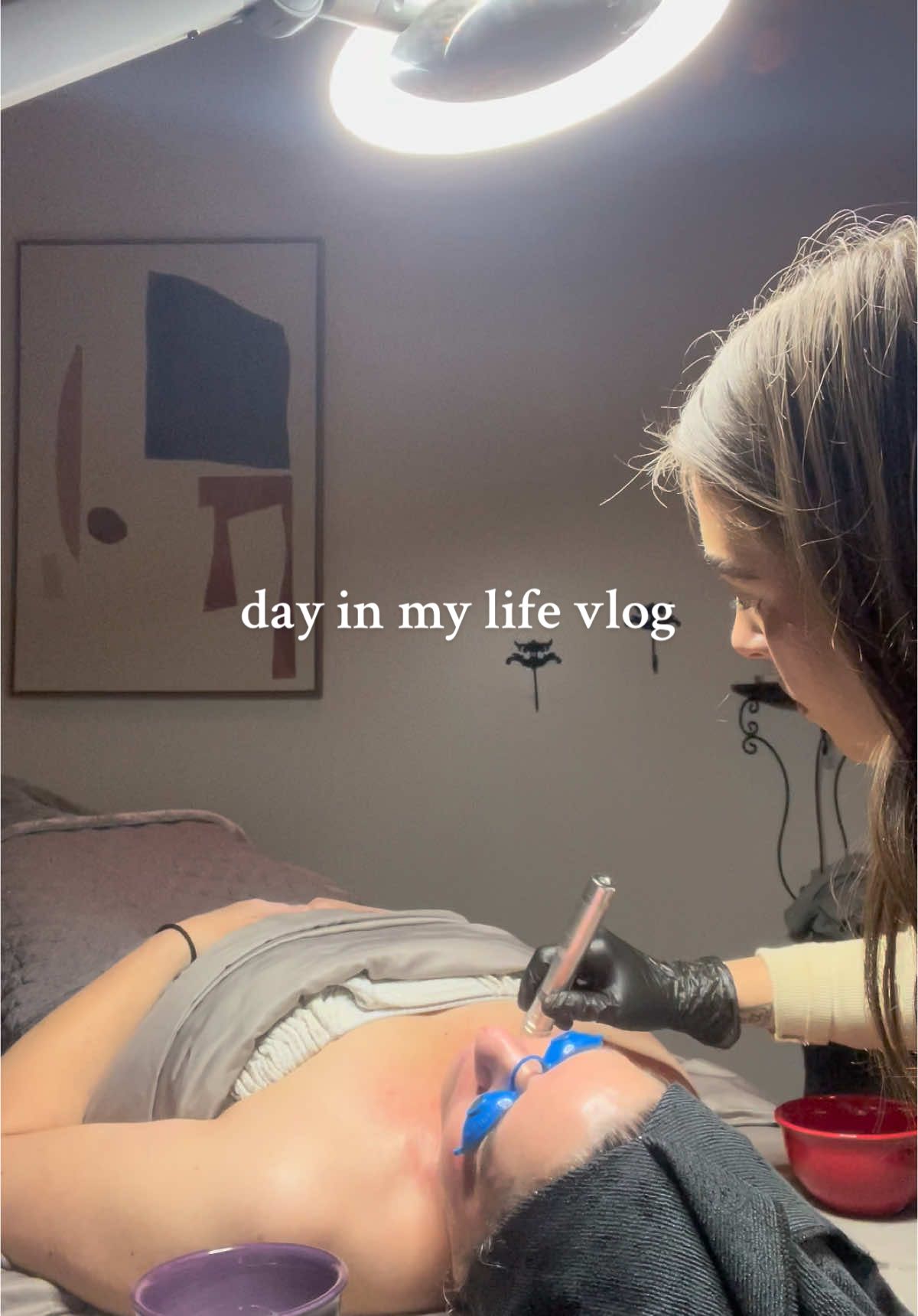 another quick little ditl 💫 morning drop off, clients, nail apt on this rainy thursday! #fyp #workday #foryou #featured #spa #esthetician #skincare #dayinmylife #ditl #spalife #vlogstyle #Vlog #pov 