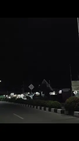 ingin ku menemanimu selamanya🫵🏻😫 #lyrics #liriklagu #xyzbca #xyzabc #sepexi #fyp 