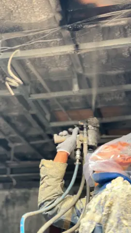 Polyurethane spray Foam insulasi hingga ke tempat yang sulit di jangkau #peredamsuara #peredampanas #design #polyurethane #fypシ゚ #fyppppppppppppppppppppppp #polyurethane #pu #panas #pufoamspray #indonesia #jakarta #bali 