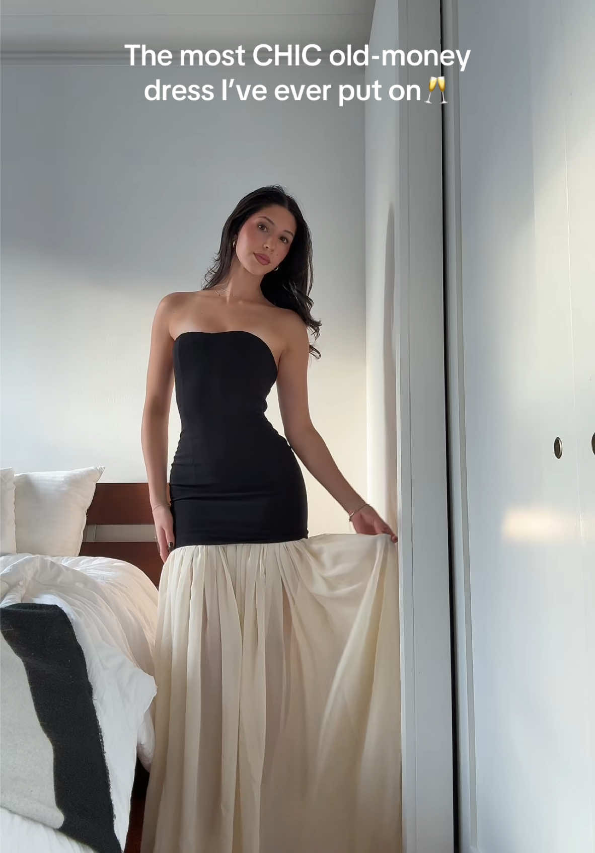 So stunning @Heiressbeverlyhills #oldmoney #chic #chicoutfit #dresses #strapless #ootn #outfitinspo #formal #maxidress #weddingguestdress 