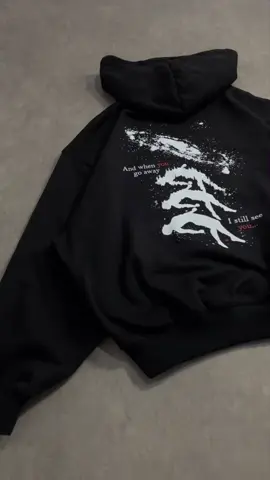 Sunsetz 🌇 #sweater #winter #sweatshirt #hoodie #cas #cigarettes #sunsetz 