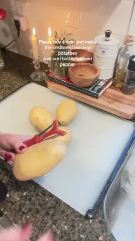 Make mashed potatoes delicious and creamy again. Please use a ricer 🥔🫕🥘#mashedpotatoes 