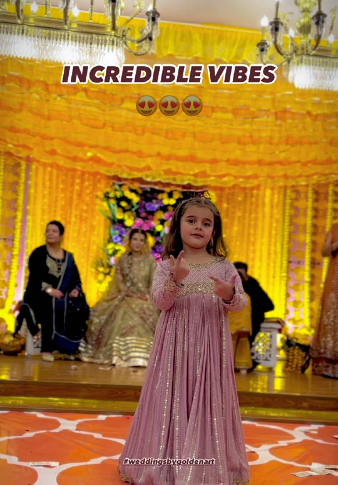 🤩🤩🤩 #weddingsbygoldenart  #babydance #dance #goldenartweddings #bestieswedding #weddingday #dance #pretty #incredicble #vibes #dance #tiktokday o#