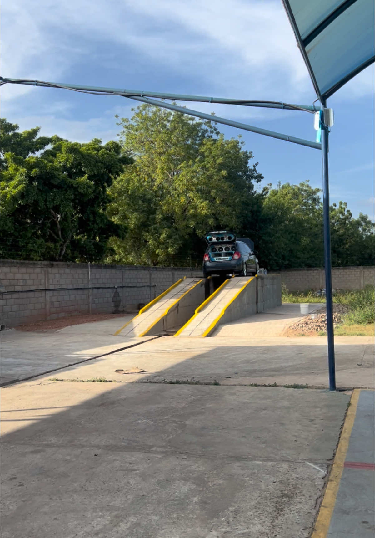 Un cariñito al bebé🩵🤤 #inquietosdelvallenato #nelsonvelasquezvallenato #paratiiiiiiiiiiiiiiiiiiiiiiiiiiiiiii #vallenato #aveotuning #caraudio #aveogti 