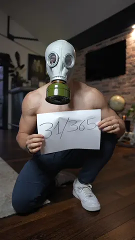 Day 31/365 push-up challenge !  Jour 31/365 défi pompe ! 