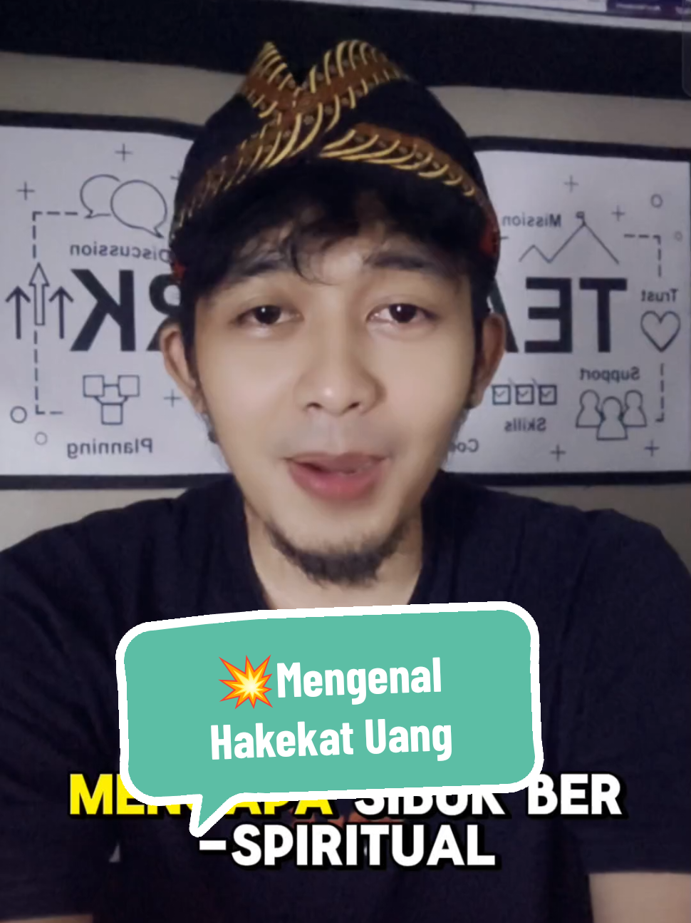 Mengenal Hakikat Uang: Jalan Menuju Keagungan Tuhan Mengapa sibuk mengejar spiritualitas jika yang Anda butuhkan adalah uang? Uang tidak akan datang hanya karena Anda merasa paham tentang hakikat Tuhan. Mereka yang terus mencari makna ketuhanan tanpa aksi nyata sering kali kurang mampu menciptakan kebermanfaatan. Sementara itu, orang yang memiliki bisnis dengan ribuan karyawan justru lebih spiritual karena mereka bergerak, memberi manfaat, dan memahami keseimbangan antara teori dan aksi. Jika saat ini yang Anda butuhkan adalah uang, maka kenalilah hakikat uang. Sebab, di dalamnya terdapat keagungan Tuhan yang bisa membawa Anda lebih dekat pada-Nya. Kenali uang, pahami pergerakannya, dan jadilah kaya dengan kebijaksanaan! #HakikatUang #SpiritualitasDalamAksi #UangDanTuhan #TeoriVsAksi #JalanMenujuKekayaan #QuantumWealth
