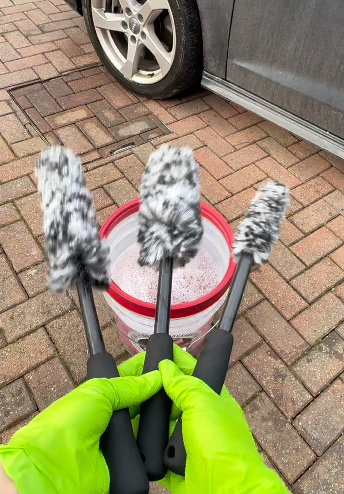 Wheel woolies make cleaning your car so much easier 🙌 #cars #wheelbrush #cleaning #carwash #detailing #sale #foryou 