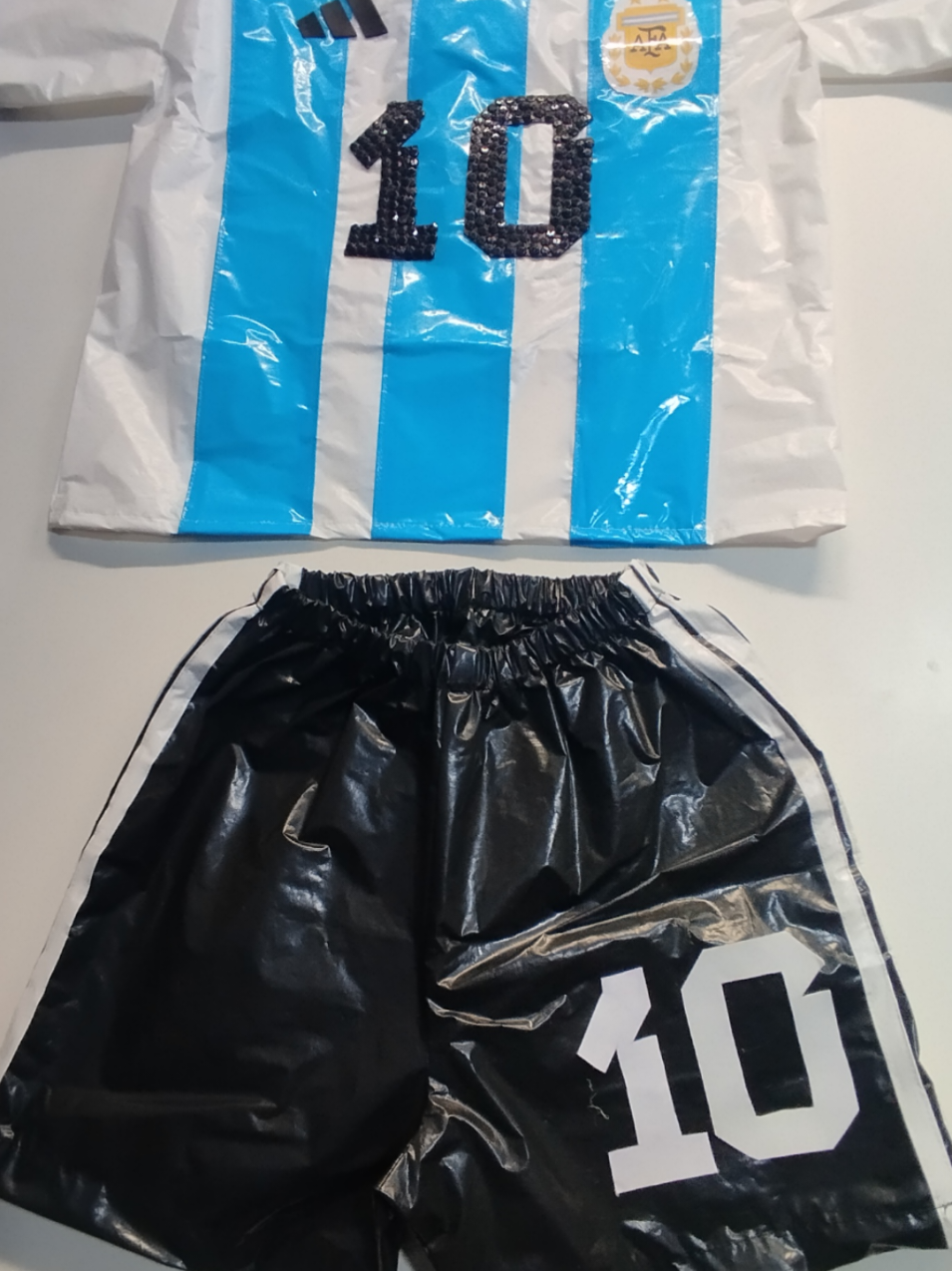 #disfras de material reciclado #plastico,corruspum, para los detalles