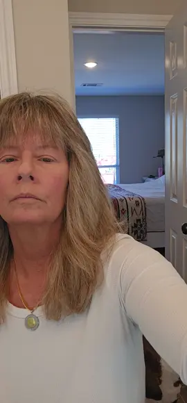 For the ladies that want me to do a tutorial on my hair. I tried to do this video from the start with my hair wet and how I blow dry it. My phone is out of space.  #80hair  #80hairbands  #texasgirl #genx #livingmybestlife #haveingfun #56yrs #80#80s 