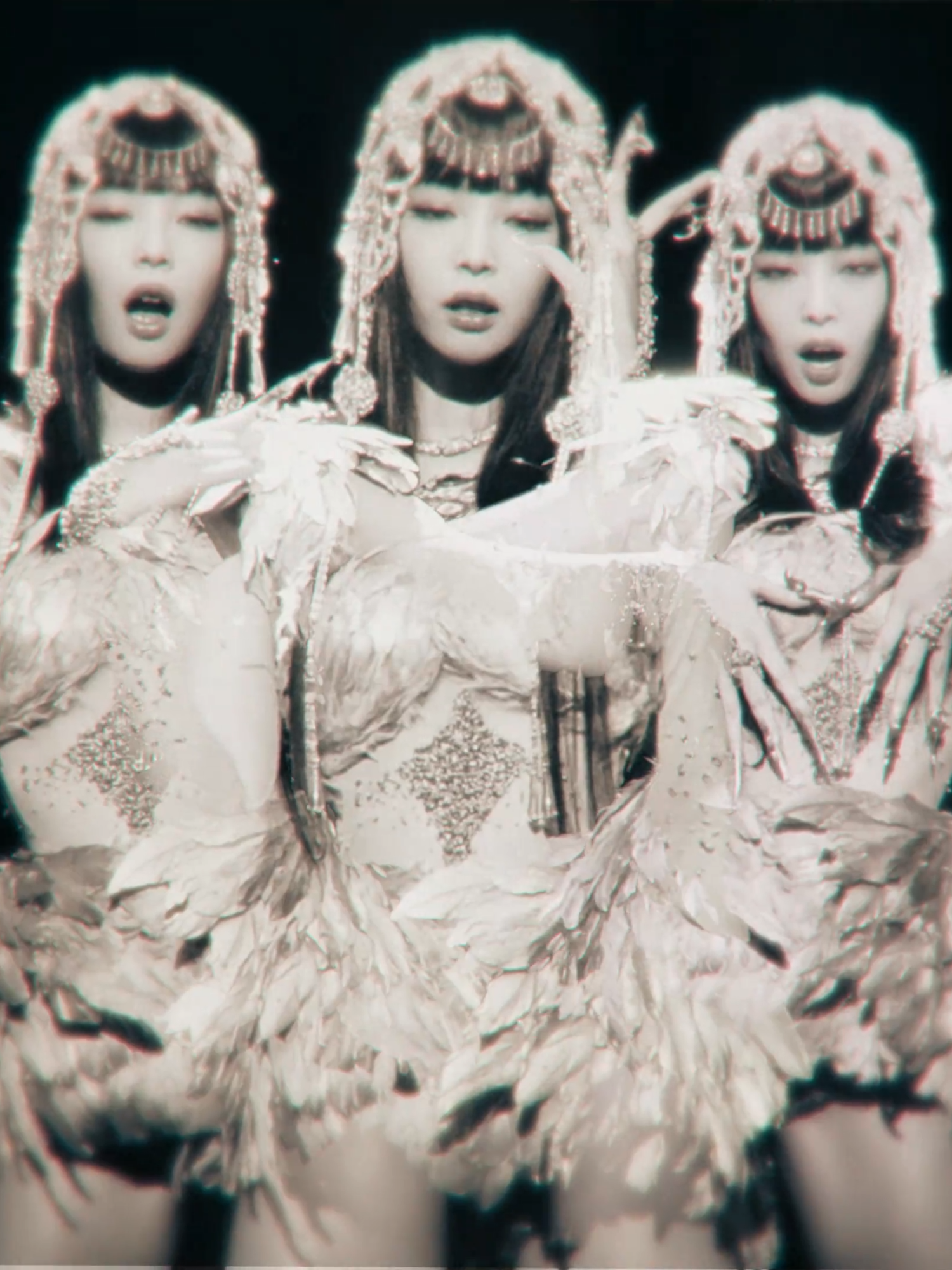 oh shes coming to save the industry.. | #JENNIE || ac (kinda) : @rvdclus || #jennie #BLACKPINK #edit #glitchedit #transitionedit #ae #aftereffects #ruby #jennieedit #fyp #fypage