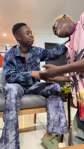 Yo fam, have you heard @ben_anansi latest track ‘You No Notice’? 🔥 Ajeh e dey on repeat for me! 😤 If you’re vibing with it too, you need to check out his challenge! 💸 He’s giving away 1 MILLION NAIRA to fans that join in – so what are you waiting for? Follow @Ben_Anansi and enter the challenge! 🎶 #YouNoNoticeChallenge #BenAnansi #MusicGiveaway