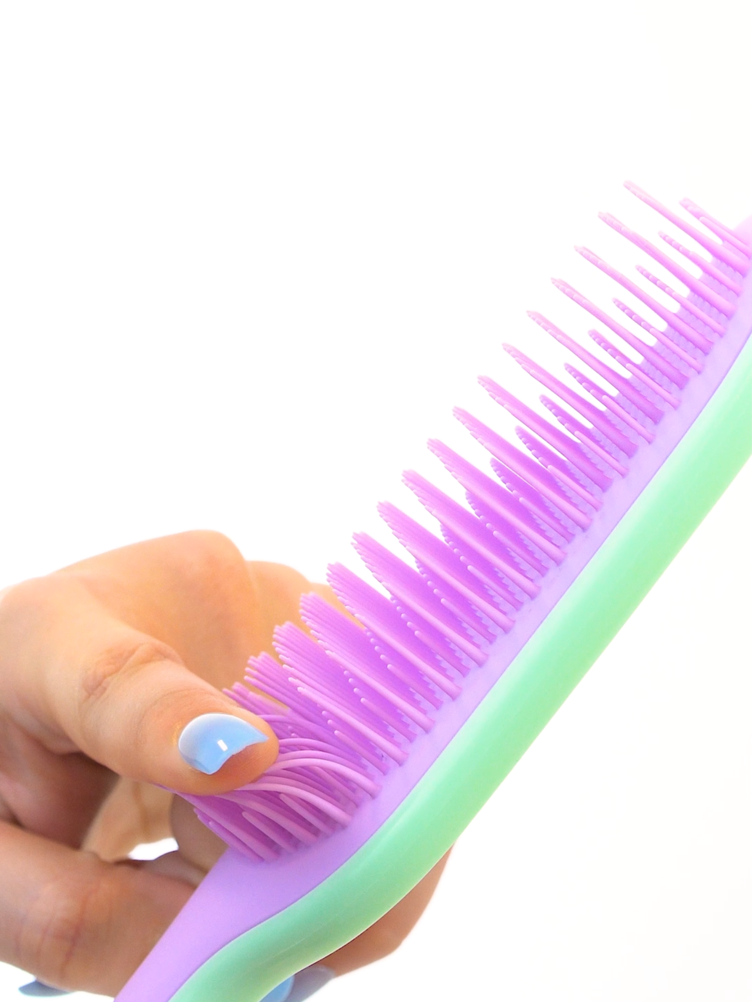 ASMR que a gente ama, com a escova do momento 😍 Quem aí também amou? Conta para a gente! #cabelo #proart #hair #escovas #asmr