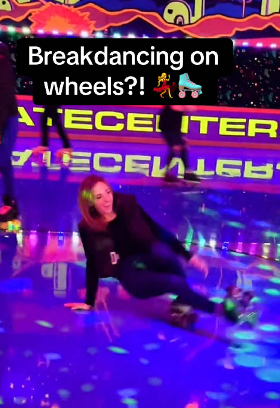 Breakdancing on wheels @Meredith M Miller 😎💃🛼 #rollerskating #rollerskate #dance #breakdance 