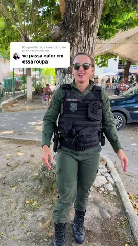 Respondendo a @priscilaconceicao  Que caaaalor 🔥 Mostrando que a farda policial é muito quente. 🥵  #pfem #policia #calor #farda #humor 