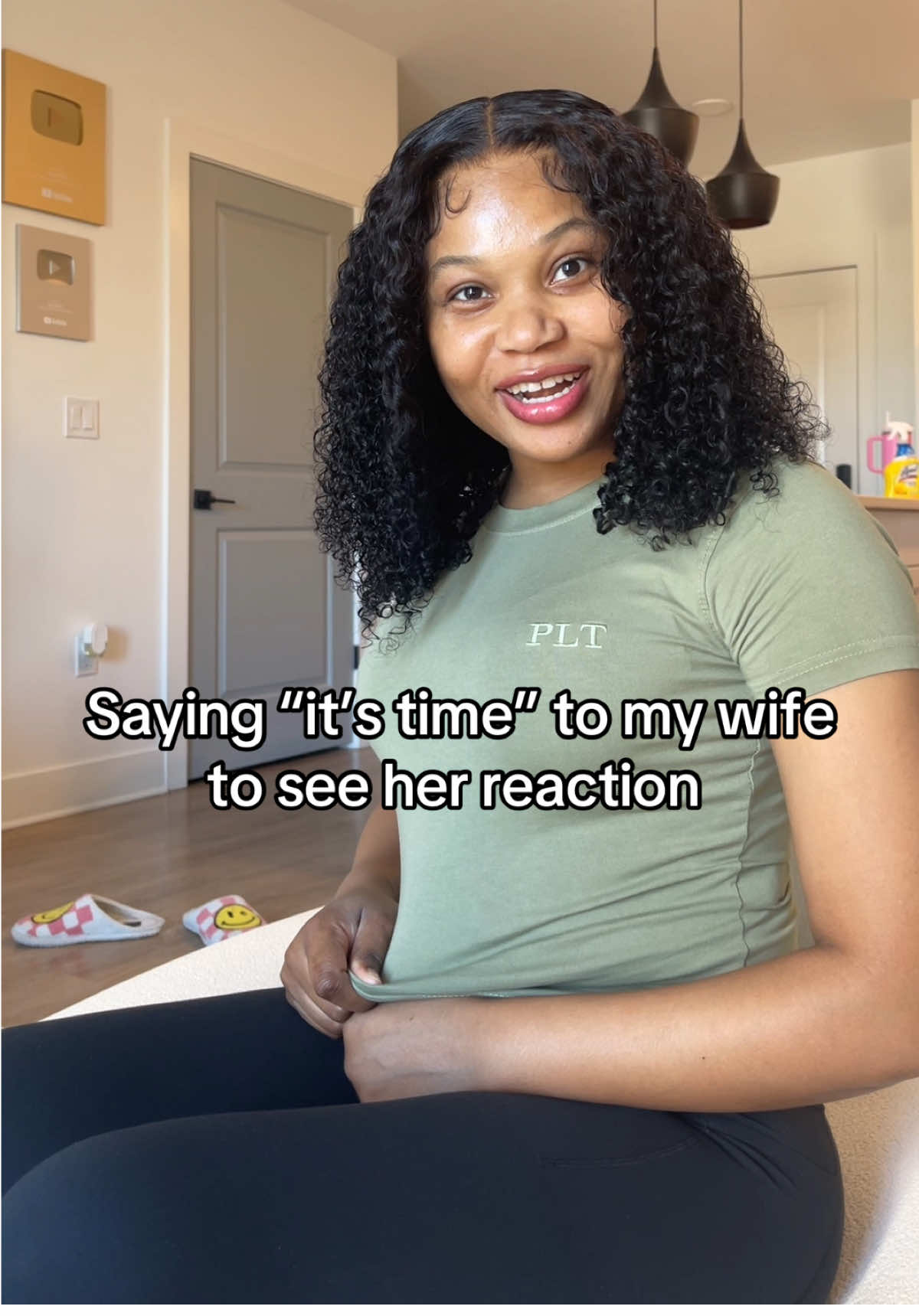 She got so excited 😳😂 @Nia #couple #fyp #foryou #couples 