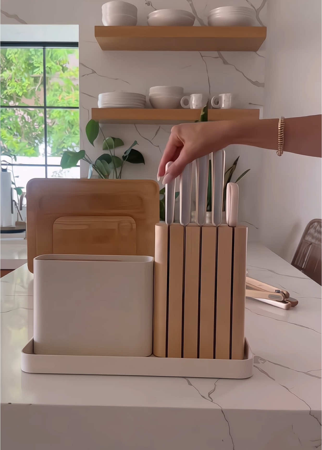 Amazon Kitchen Favorite finds ✨ All Products Link's in Bio  Amazon Storefront Search ( Kitchen Finds )  You Find Product  This video is being shared for promotional purposes or to help others, and its original owner is @jcdesign1.1    #tiktokmademebuyit #amazonfinds #amazonmusthaves #gadgets #goodthing #bkowners #homegoods #homegoodsfinds #amazonbestseller #homeorganization #newgadgets #amazonfinds2025 #kitchen #KitchenHacks #kitchengadgets #kitchenhack #kitchenorganization #kitchentool #kitchentips 