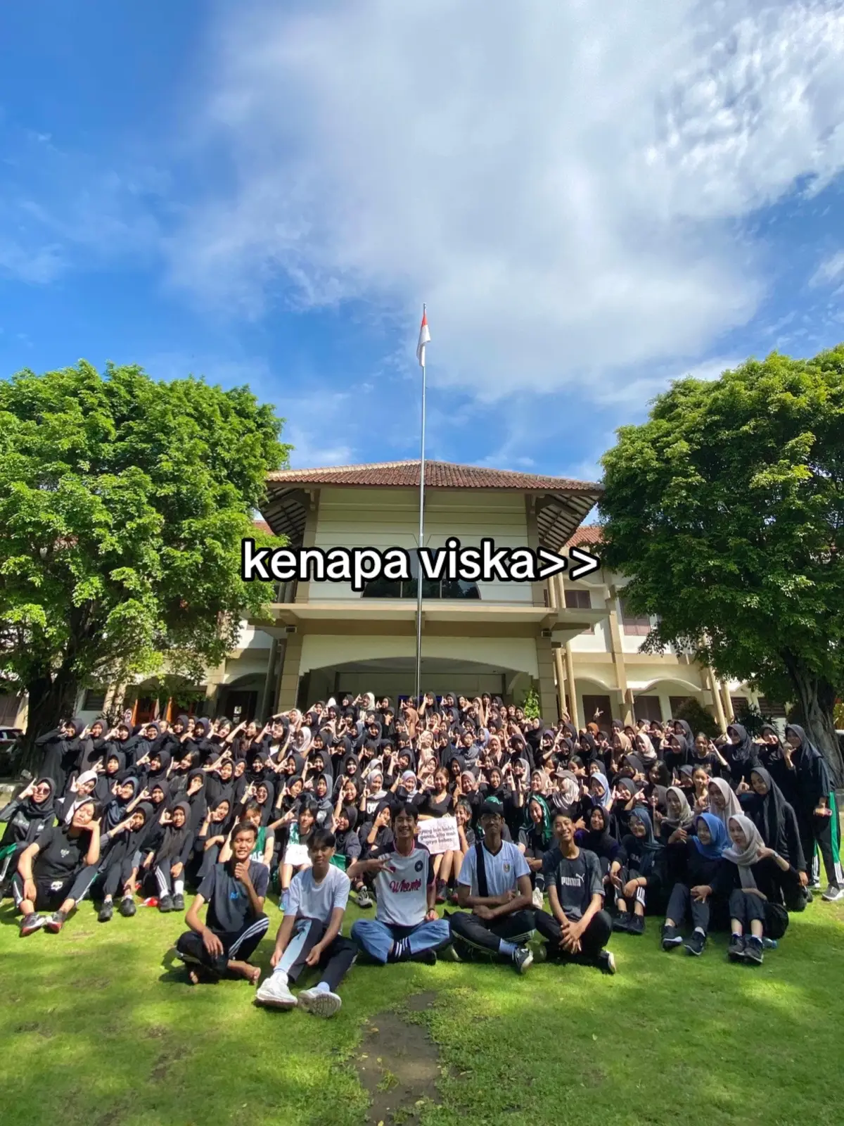 #smk6surakarta #viska #smkbisa #smkhebat #mplb #tren #foryoupage #4u #xybca #fyp #masukberanda  
