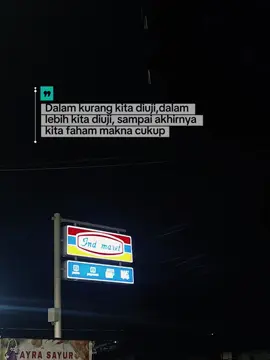 dalam hidup ini akan selalu ada ujian entah itu dari segi ekonomi, pekerjaan atau yg lain² tapi percayalah di balik ujian itu pasti ada hikma yg kita dapat🥀#fypシ゚viral #katakatamotivasi #sadvibes🥀 