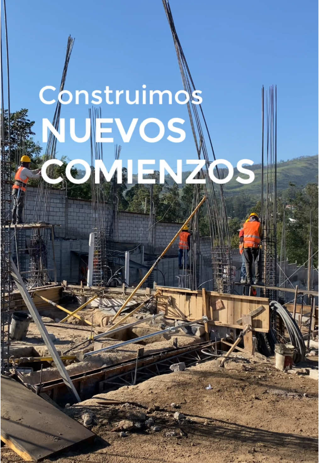 Cada proyecto es una nueva oportunidad para transformar tu vida y crear los espacios de tus sueños. 🏡🔨  ¡En Construbal edificamos tu historia! 💛🌟 #constructora #constructoradecasas #constructoraquito #constructoracumbaya #construbal