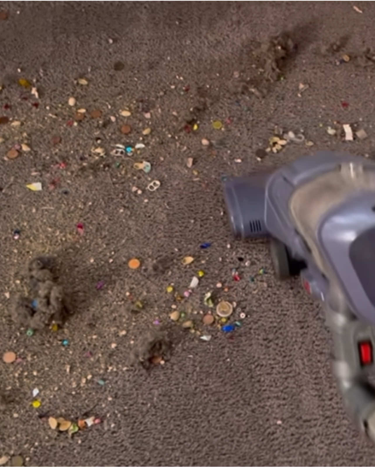 DRD Vacuums #vacuumasmr #fyp #vacuum #oddlysatisfying #carpetlines #naturalfluff #viral #coins #carpetcleaning #asmr #CleanTok #asmr 