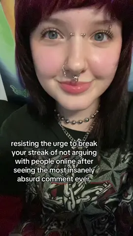 it looks like i’ve found my people 😭😭 #greenscreen #alt #alternative #alternativemakeup #alternativefashion #insanity 