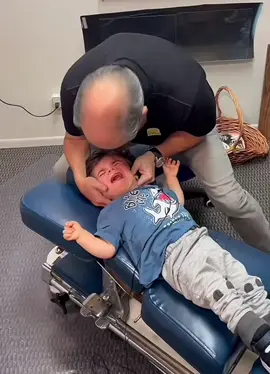 Baby neck crack #chiropractor 