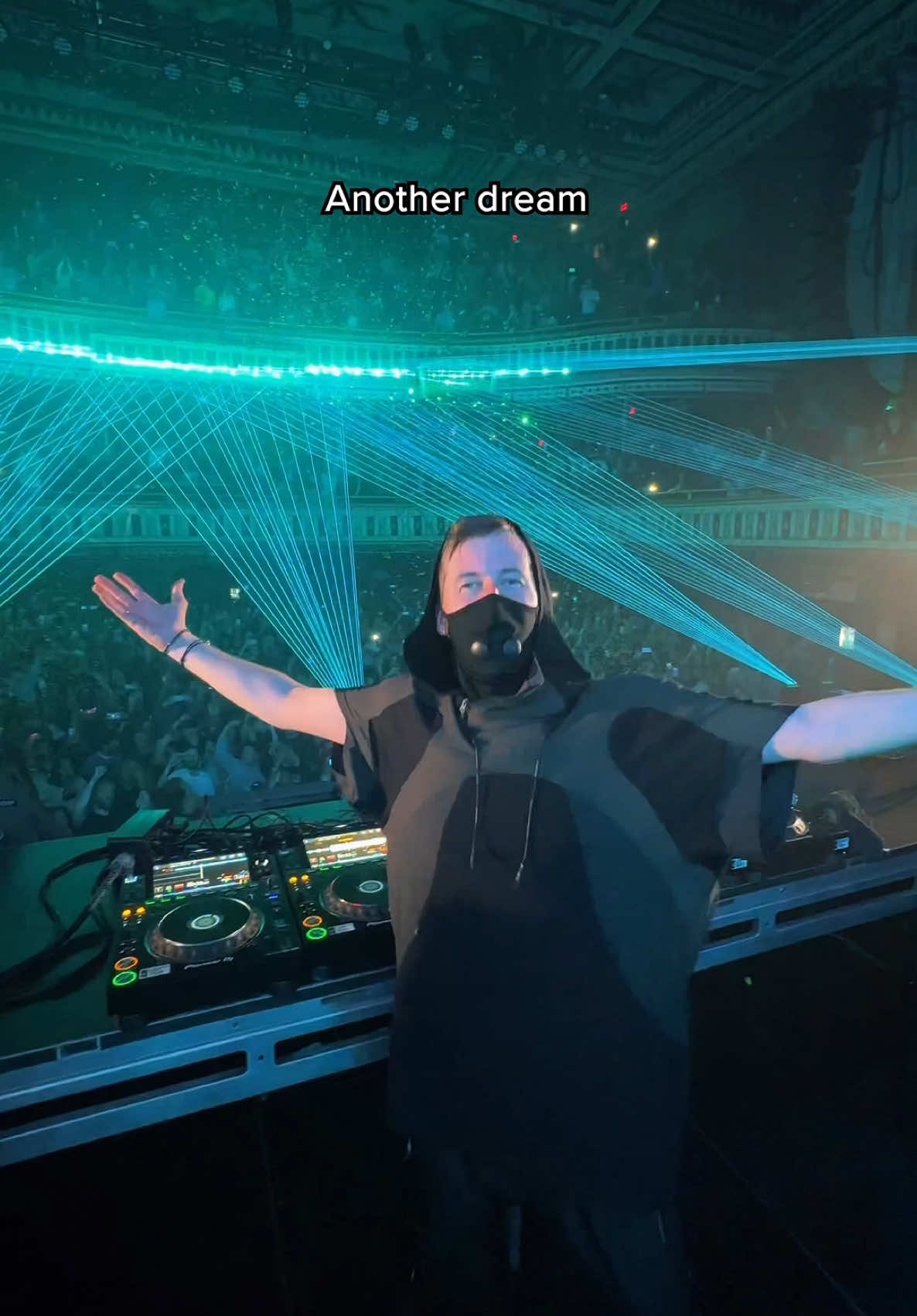 Another dream I can’t get over 💙 #alanwalker #walkerworld 