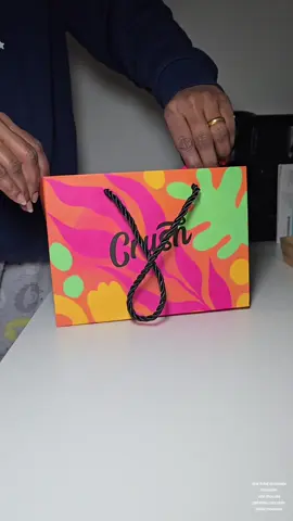 Viral Dubai Chocolate filled with Pistachio and Kunafa. Try it now. #dubaichocolate #chocolate #myinfluujourney #tiktokmademebuyit #valentines #ValentinesDay 