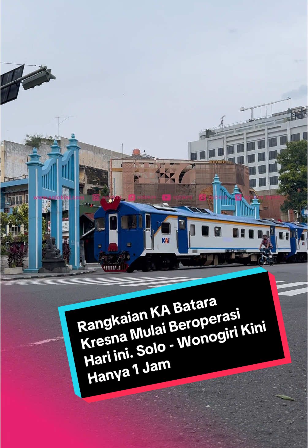 Rangkaian baru KA Batara Kresna jurusan Solo Purwosari - Wonogiri PP mulai beroperasi hari ini, Sabtu,1 Februari 2025. Dengan kecepatan yang lebih tinggi, kini Solo - Wonogiri hanya ditempuh dalam waktu 1 jam. Berikut jadwal KA Batara Kresna selengkapnya: 1. Purwosari - Wonogiri: 06.00 – 07.00 WIB 2. Wonogiri - Purwosari: 08.00 – 09.00 WIB 3. Purwosari - Wonogiri: 10.00 – 11.00 WIB 4. Wonogiri - Purwosari: 12.00 – 13.00 WIB #kabatarakresna #railfansindonesia #keretaapiindonesia #fyp #foryou #foryoupage 