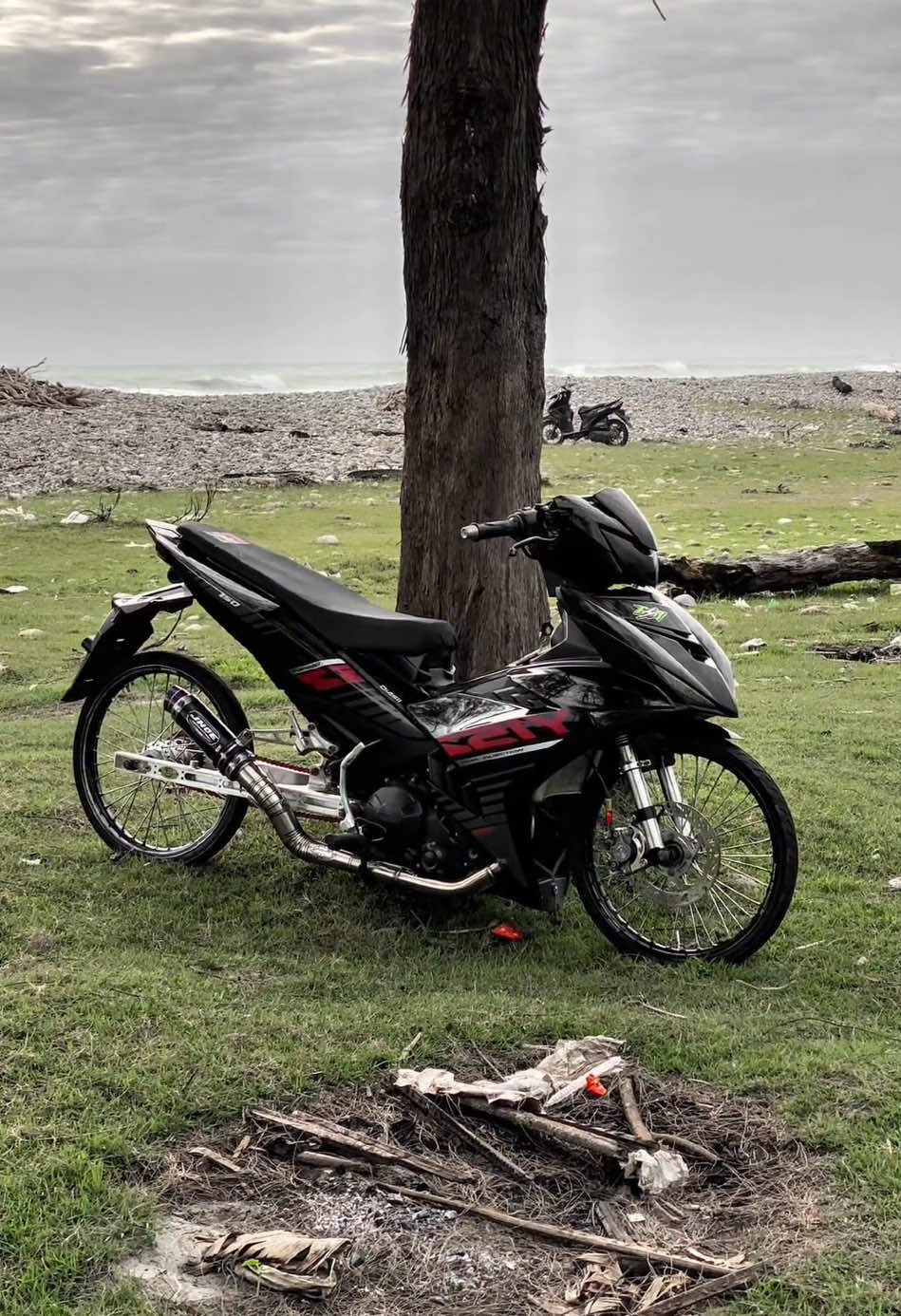 jadi ga sabar cepet cepet ramadhan trus ngabuburit pake mxking🤗#mxking150 #thailand🇹🇭 #y15zr #fypシ #fyp #foryou 