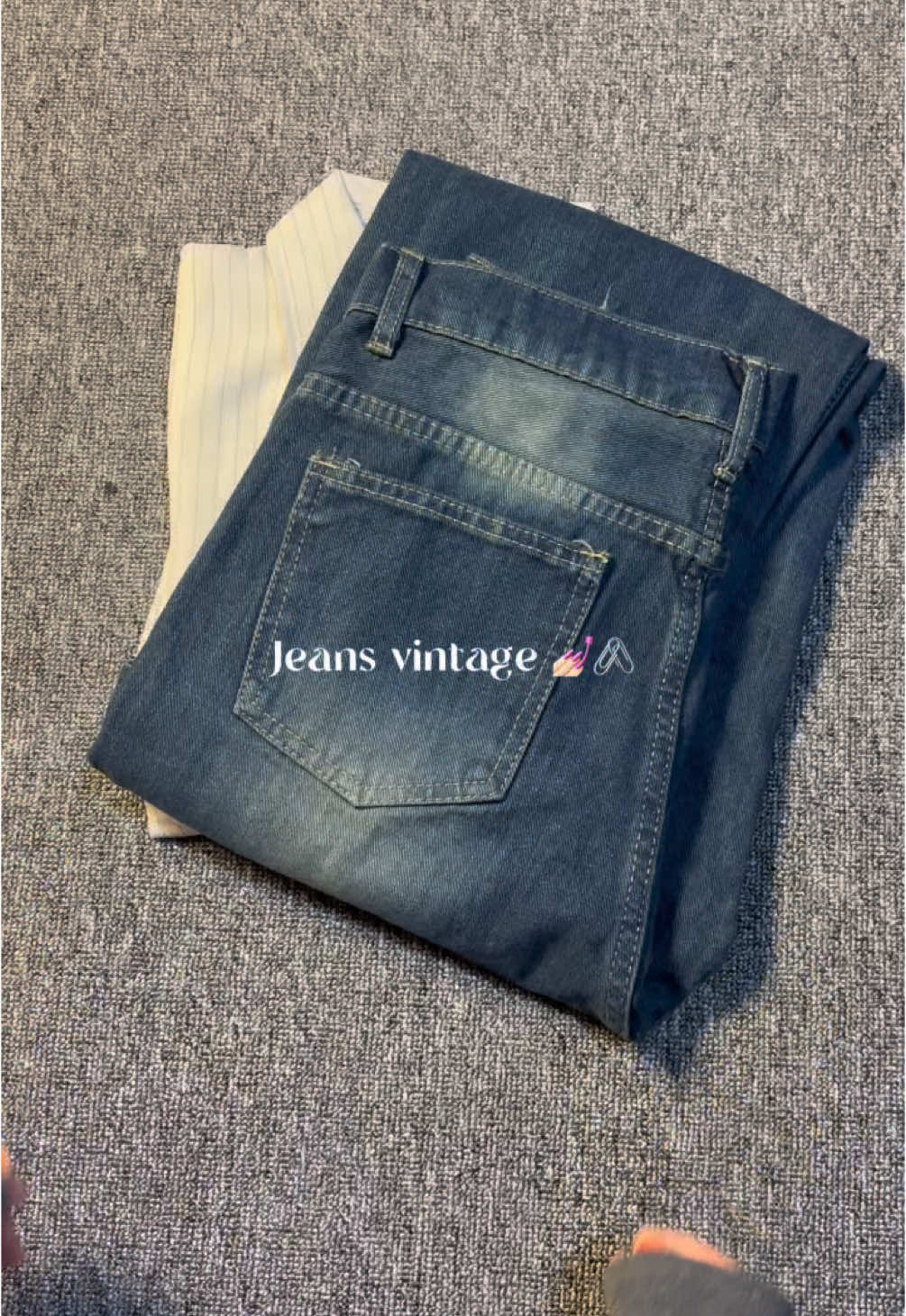 Biru retro 🫶🏻🌷#4u #jeansoutfit #ootds 