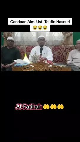 Kelakar Alm. Ust. Taufiq Hasnuri, membuat hati selalu bahagia 😄😄😄 semoga amal ibadah beliau diterima di sisi Allah SWT, amiin🤲🤲🤲 Al-fatihah🤲🤲🤲 #ustadztaufiqhasnuri  #CeramahLucuUstadz #HumorReligi #CeramahBikinTawa #UstadzLucu #CandaDalamIlmu #HikmahDenganTawa #CeramahGembira #TawaPenuhMakna 