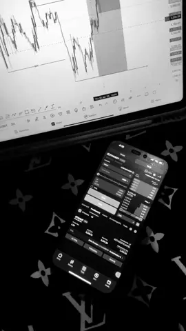 Cl!ck the link on my bio to join my free signals group 🪄🧠💰#aarabo #fyp #tiktokviral 