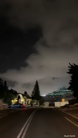 أحيانا تعود لنا الذكريات الجميلة. لنعيشها الأن لحظة حزن. 