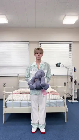 왓츠 인 ‘𝑫𝒐𝒄𝒕𝒐𝒓! 𝑫𝒐𝒄𝒕𝒐𝒓!’ MV 촬영장 🔁🧸 💿 Listen and Download ingrv.es/ZB1_DoctorDoctor  #ZEROBASEONE #ZB1 #제로베이스원  #HANYUJIN #한유진 #DoctorDoctor #ZEROBASEONE_DoctorDoctor #NewMusic 